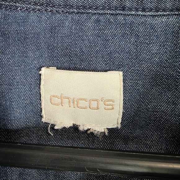 Womens Chico's Blue Denim Shirt Button Down Front Pockets 100% Cotton Size 4.5 - Picture 2 of 8